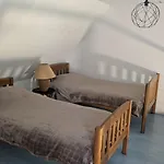 La Dependance, Petite Maison Au Calme 1chambre بيت للعطل *
