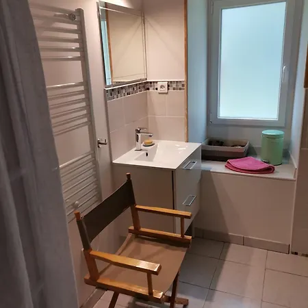 Vakantiehuis La Dependance, Petite Maison Au Calme 1chambre Vallon-sur-Gee