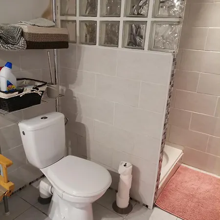 La Dependance, Petite Maison Au Calme 1chambre *