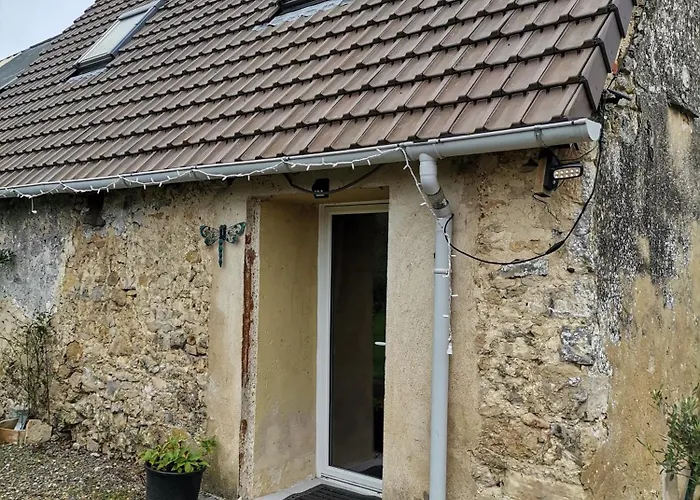 Hébergement de vacances La Dépendance, Petite Maison Au Calme 1chambre Vallon-sur-Gee